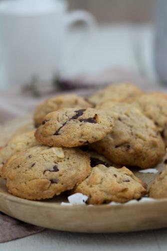 Cookies mit Schokolade und Kokos