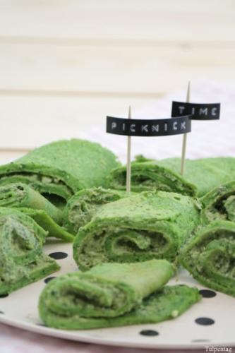 Grüne Pfannkuchen mit Pesto